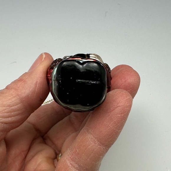 Christmas Carol Ornament of the Ghost of Christmas past - Picture 6 of 8